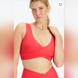Fabletics low impact cross over sports bra